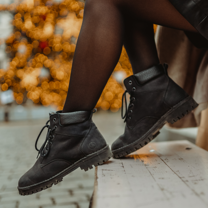 Farm Low Black 