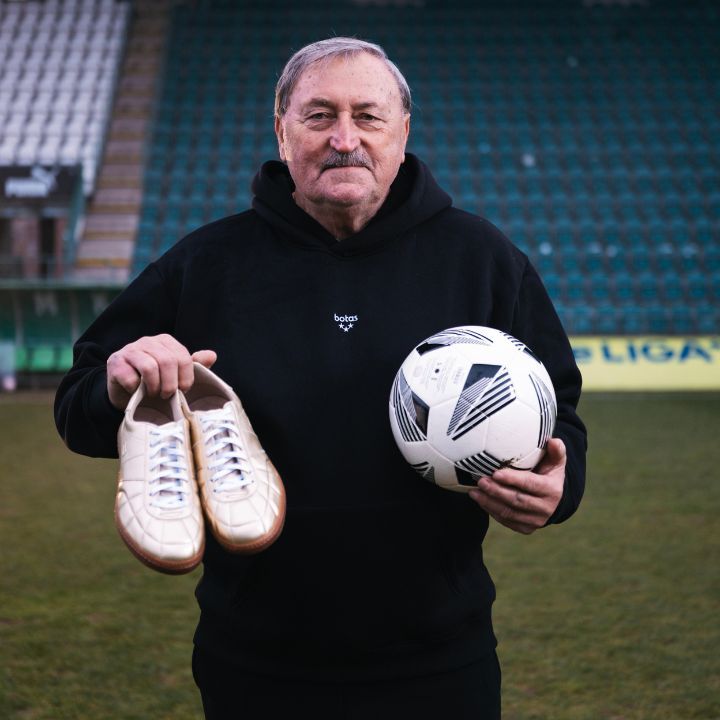 Botas Panenka Gold Limited Edition