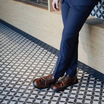 Brogue Low Dark Brown Black